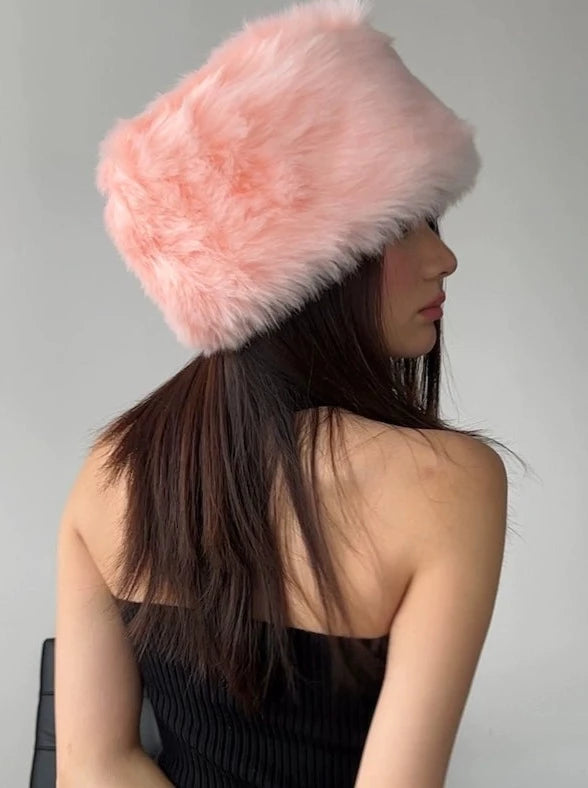 LaPose Fashion - Bani Faux Fur Bucket Hat - Accesories, Hats, Puffer Hats, Video, Winter Edit