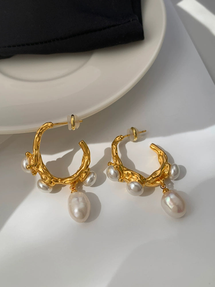 LaPose Fashion - Baraque Pearl C Type  Earrings - 24k, Accesories, Earrings, Gold Pleated Accesories