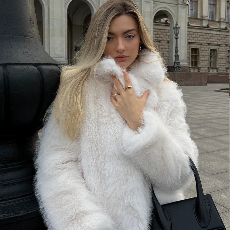 LaPose Fashion - Ellenor Fur Coat - Clean Girl, Coats, Coats & Jackets, Fall-Winter 23, Jackets, Oversize Jacket, Puffer Jacket, Winter 