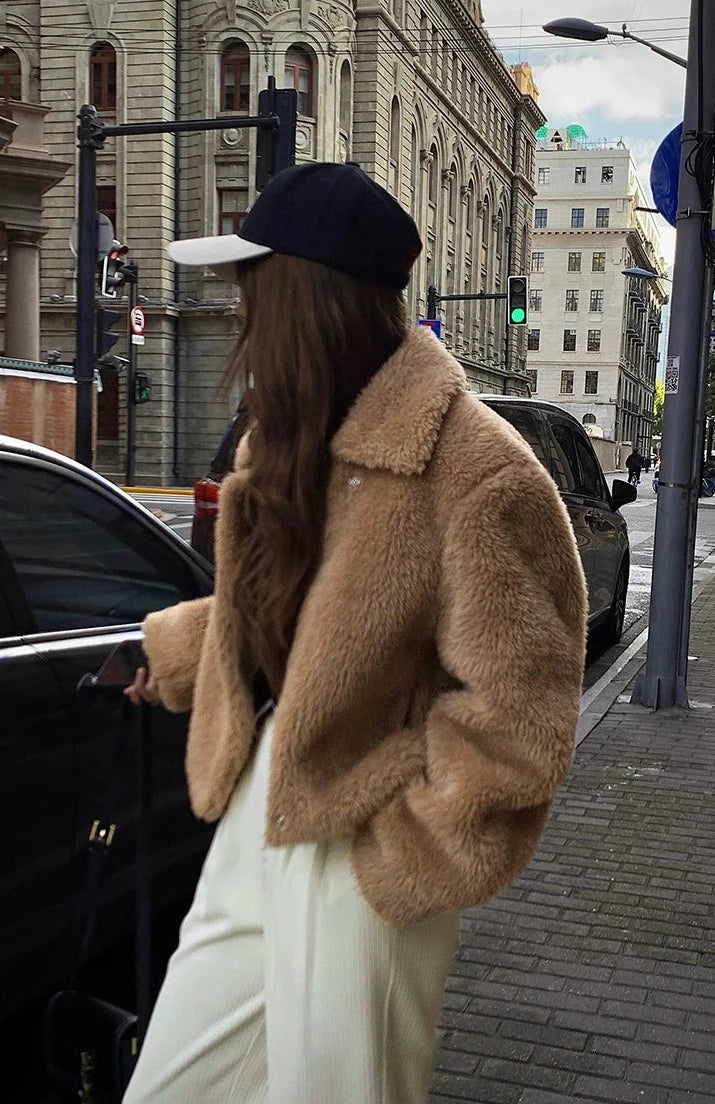 LaPose Fashion - Maelle Fur Coat - Coats & Jackets, Fall-Winter 23, Jackets, Oversize Jacket, Puffer Jacket, Winter Edit