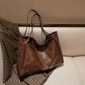 LaPose Fashion - Svea Leather Shoulder Bag - Bags, Fall-Winter 23, Handbags, Large Bags, Leather Bags, Winter Edit